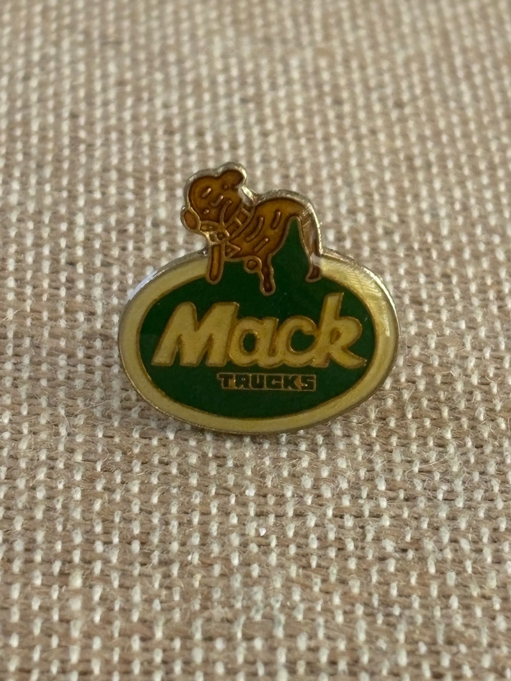 Vintage MACK Truck Bulldog Bull Dog  Pin